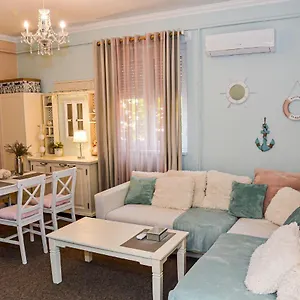 Holly Apartman